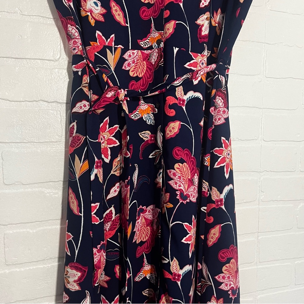 LOFT Womens Midi Dress Navy Blue and Pink Floral Midi Dress Short Sleeve Size 12 - Picture 4 of 6